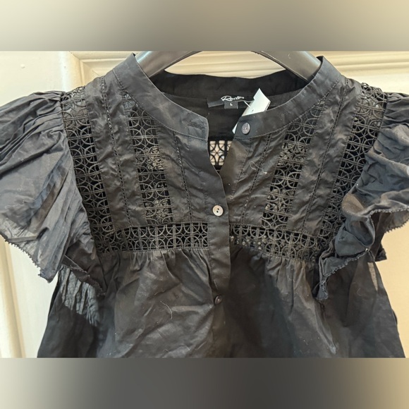 Rails Louella Women’s Embroidered Button Front Flutter Sleeve Blouse size L - Picture 3 of 6